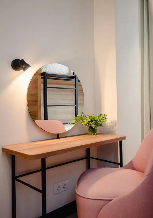 Latroupe La Granja Hostel Μπιλμπάο